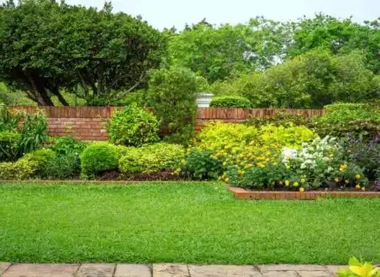 landscaping services Doe Valley